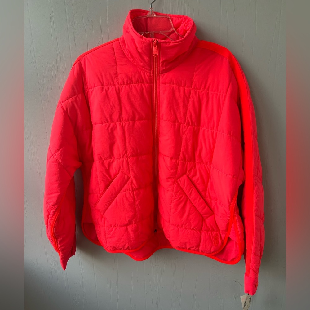 NWT ⭐️sold out color⭐️ Free People FP Movement Pippa Packable Puffer Jacket (XS) - Picture 7 of 16